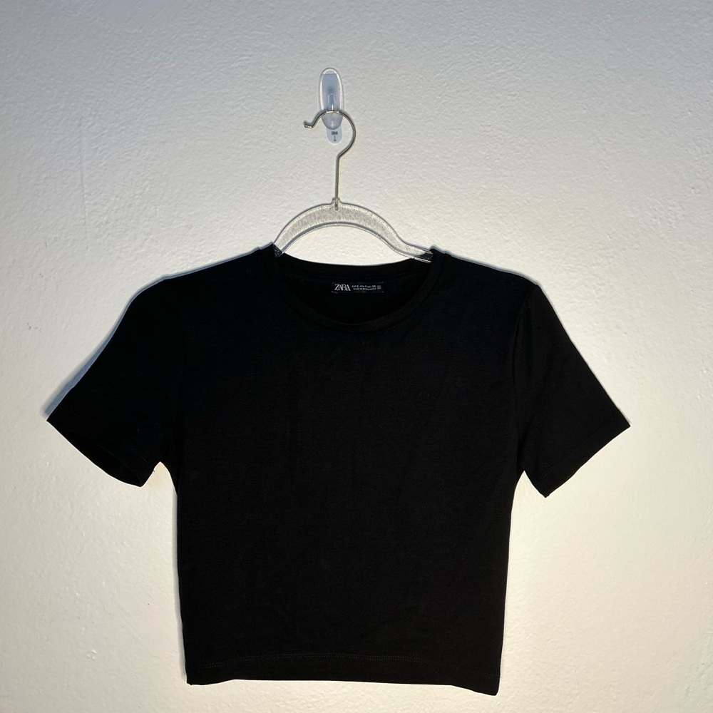 Zara Black Cropped T-shirt